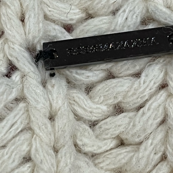 BCBG Maxazria Zipper Scarf 100% merino wool. It measures 26 inches long. - Picture 3 of 6